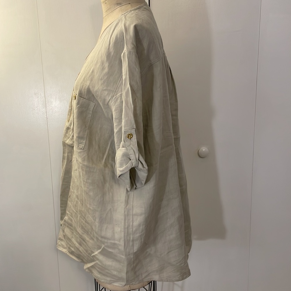 Ellen Tracy Company linen zipper down short sleeve blouse in sandstone - Picture 4 of 8